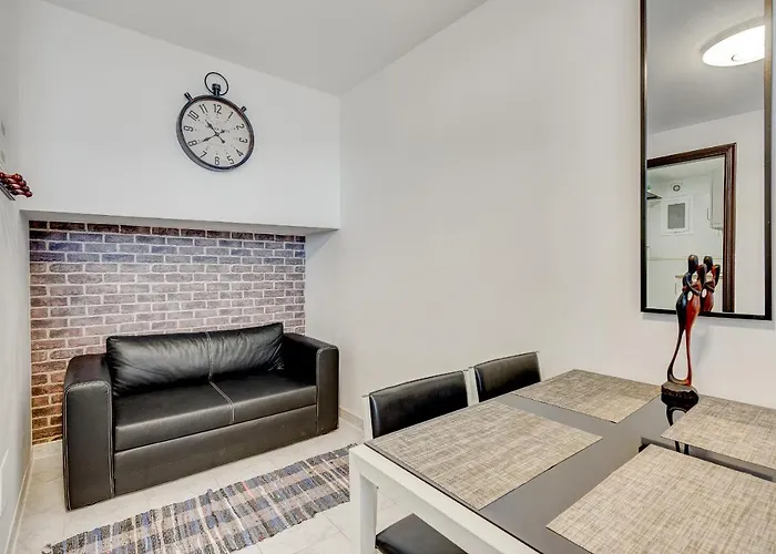 Luxury With Stunning Ocean View Apartman